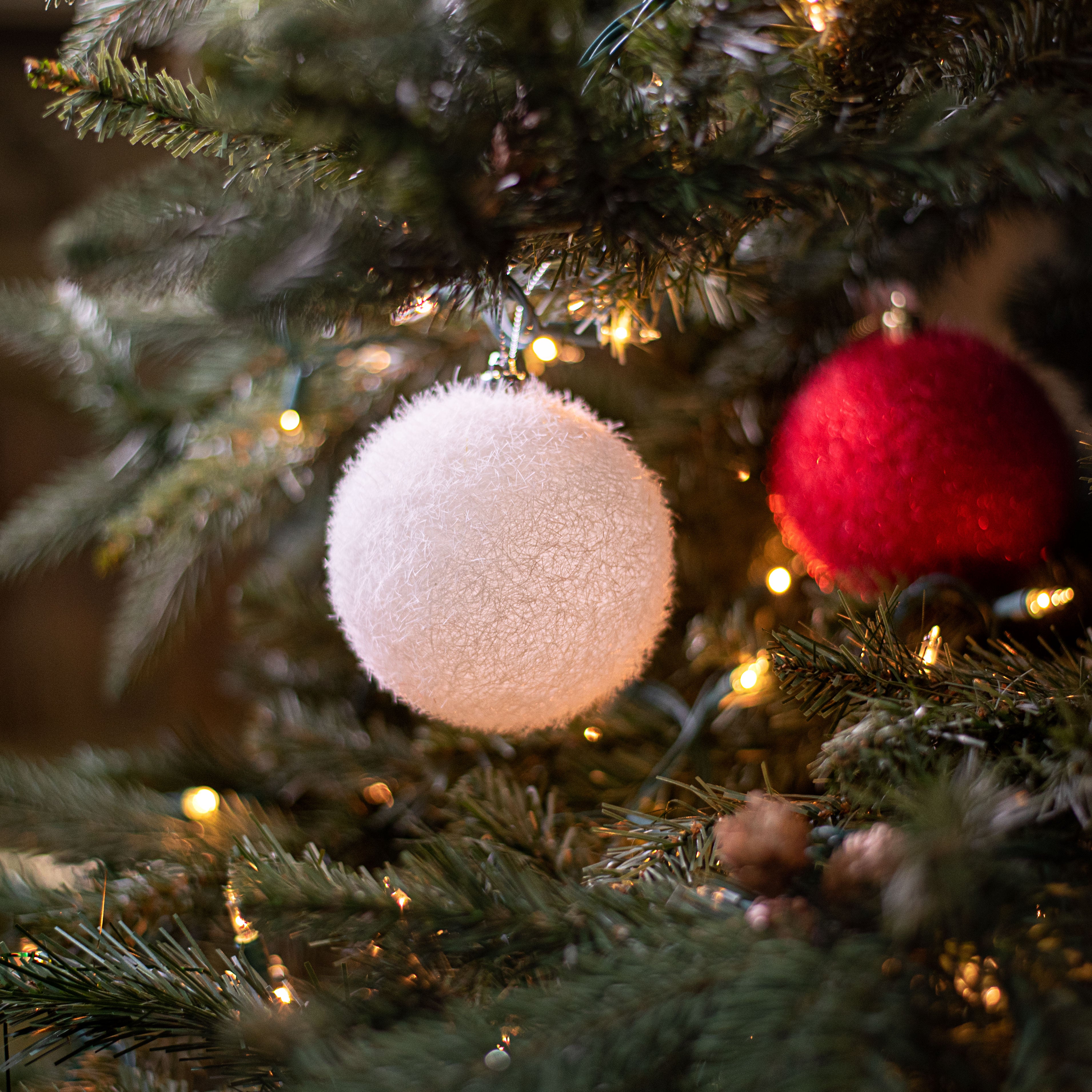 100MM Flocked Glitter Ball Ornament: White