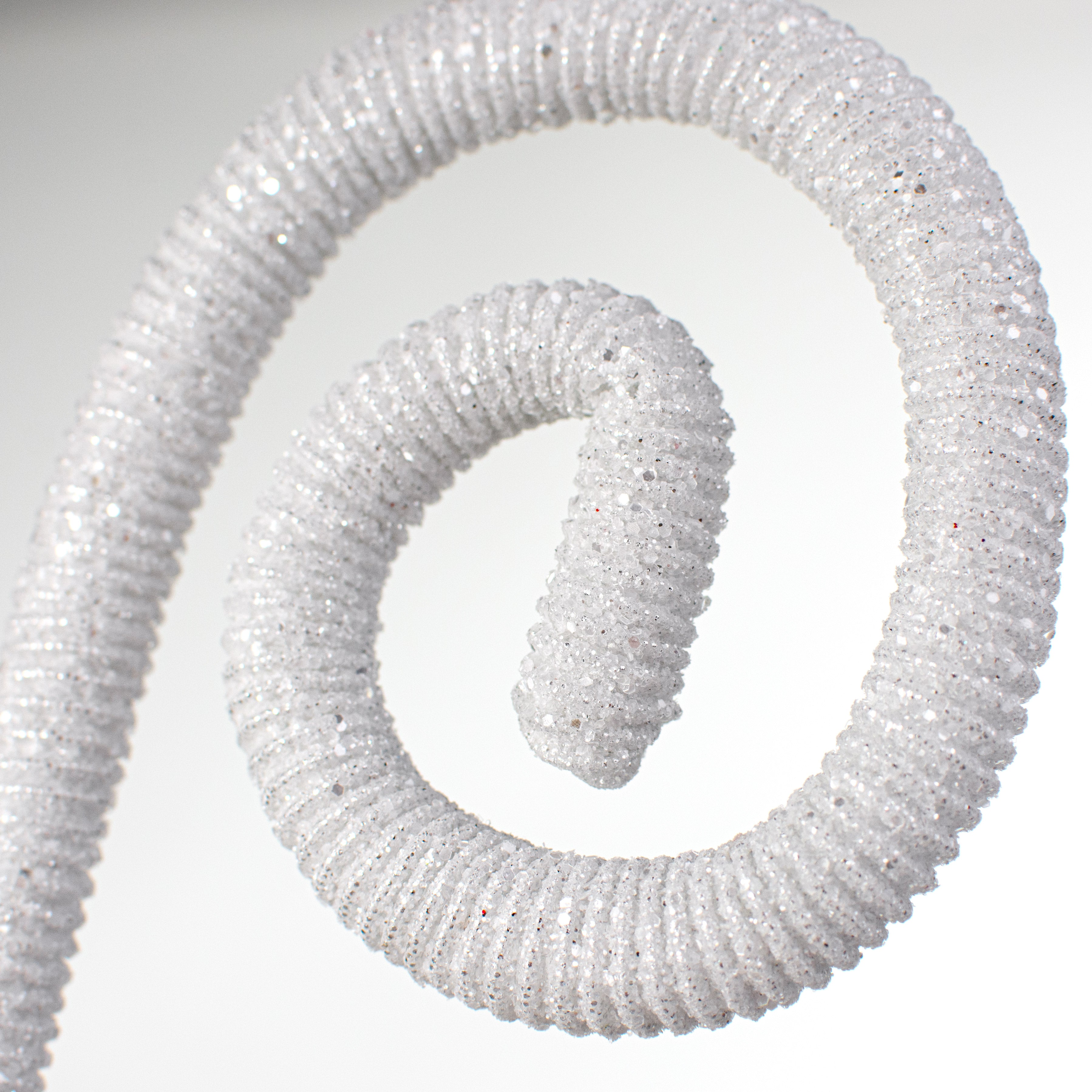 30" Ribbed Fabric Coil Spray: White