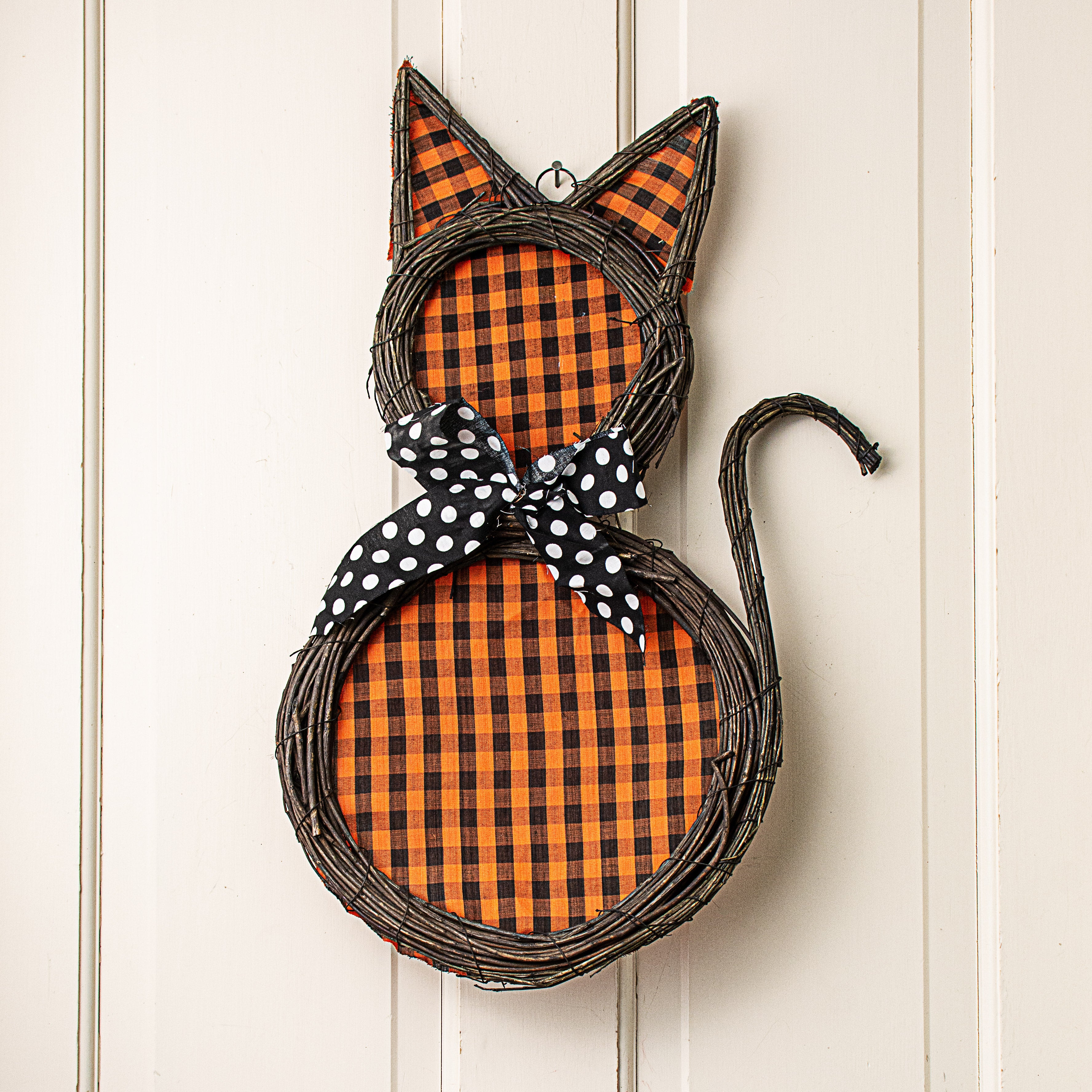 21" Halloween Cat Grapevine Hanger