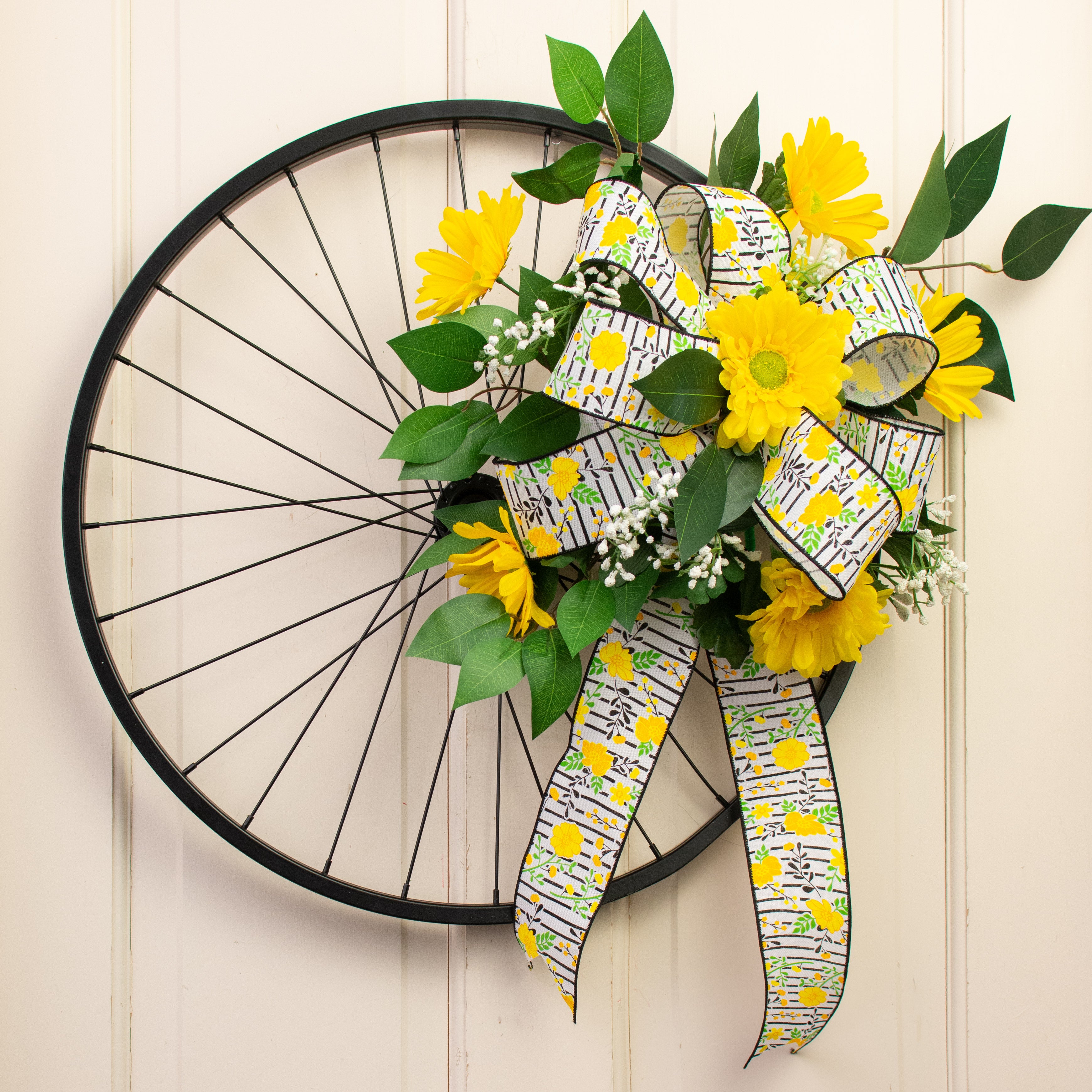 20" Decorative Bicycle Rim: Black