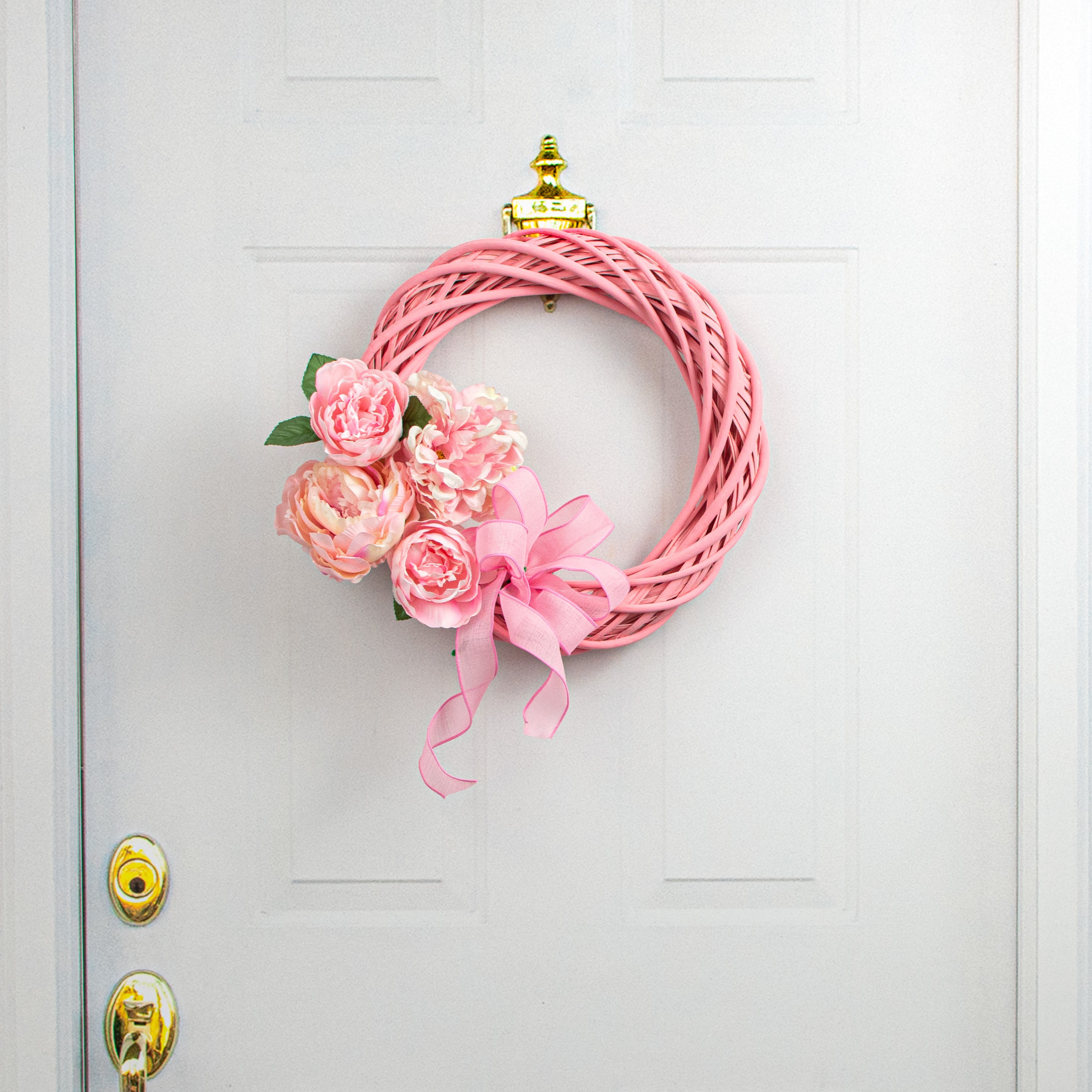 16" Willow Vine Wreath: Pink