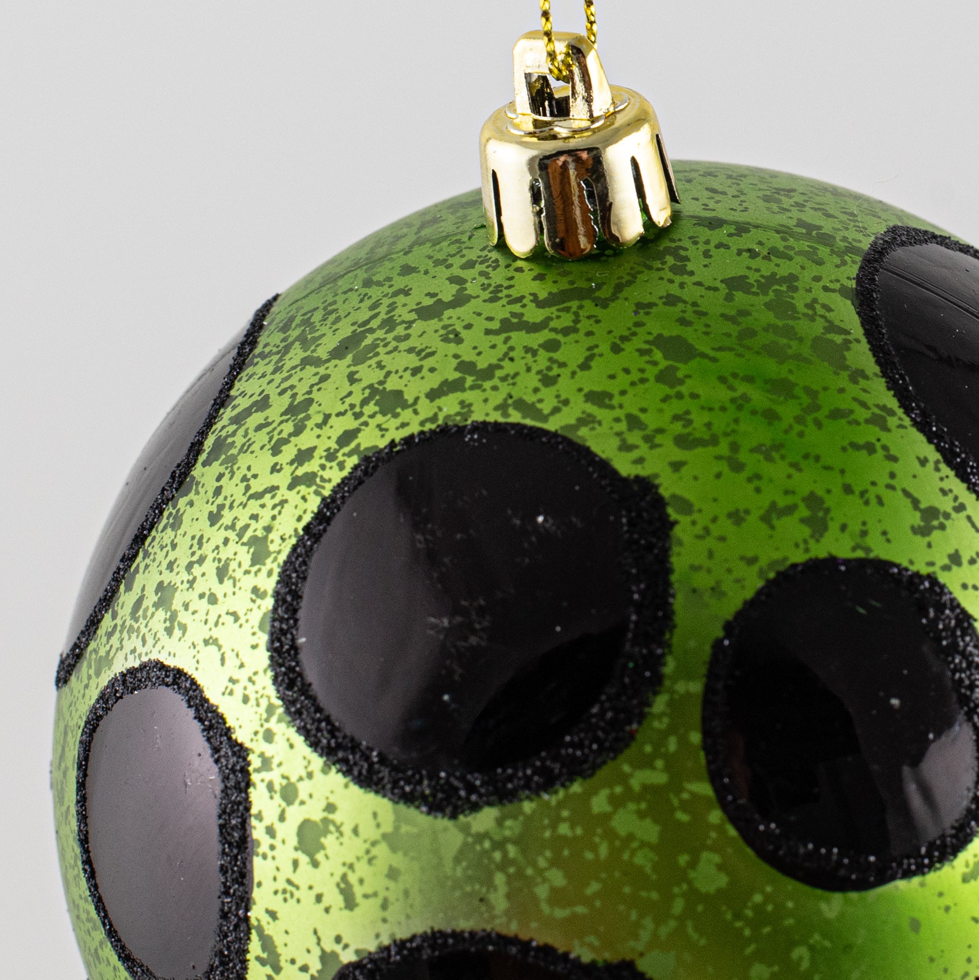 100mm Antiqued Dots Ornament: Lime Green & Black